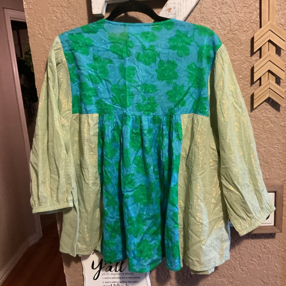 Oh My Stars by Layerz Clothing Rowan Top Green Aqua Gold Metallic Women’s Large - Picture 3 of 3